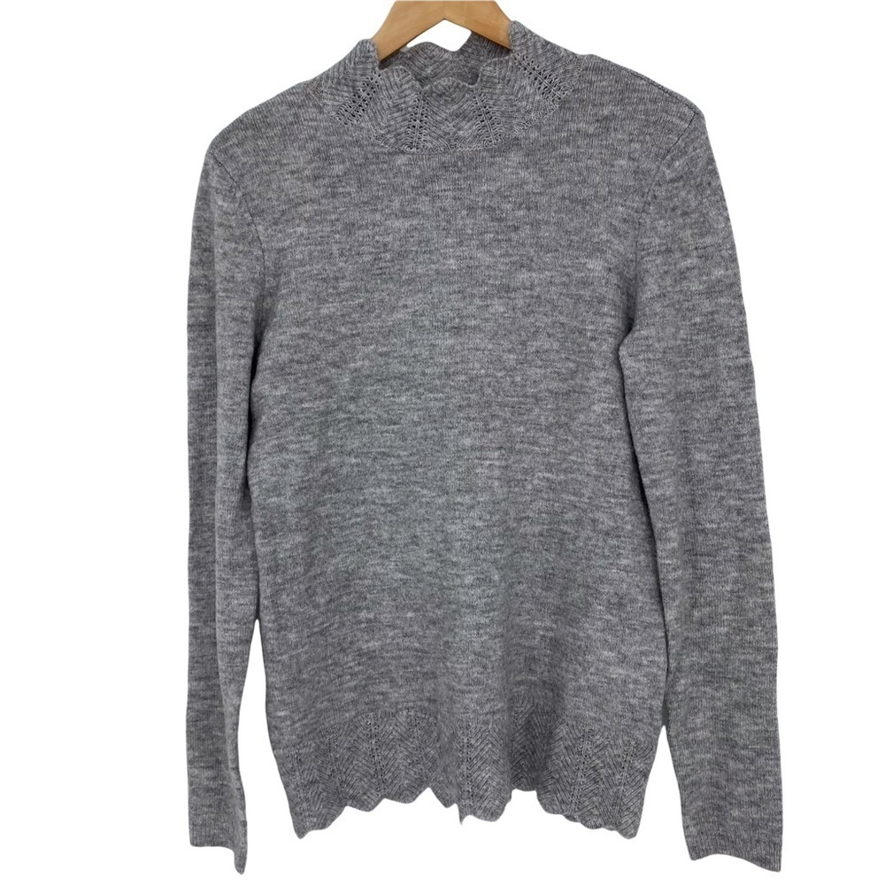NWT Liz Claiborne soft gray heather lace stitch sweater, S